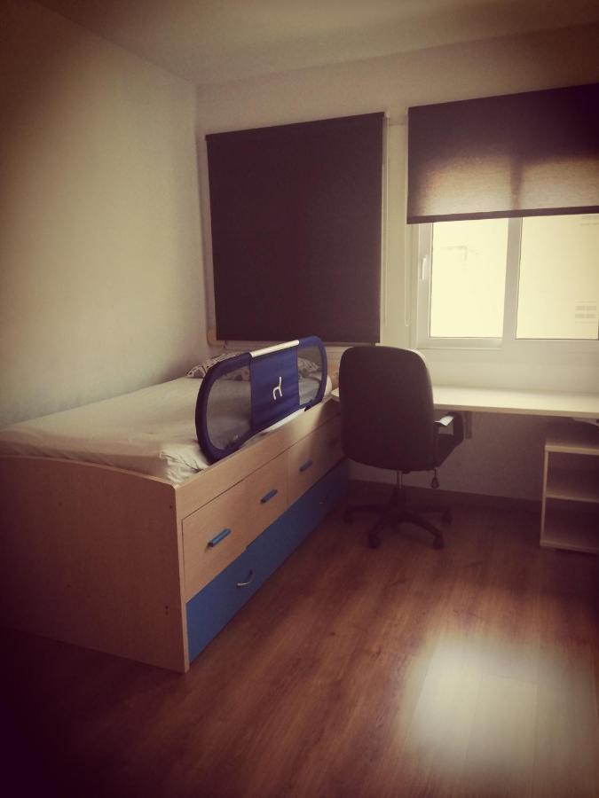Apart Figueres Apartment ฟิกวยเรส ภายนอก รูปภาพ