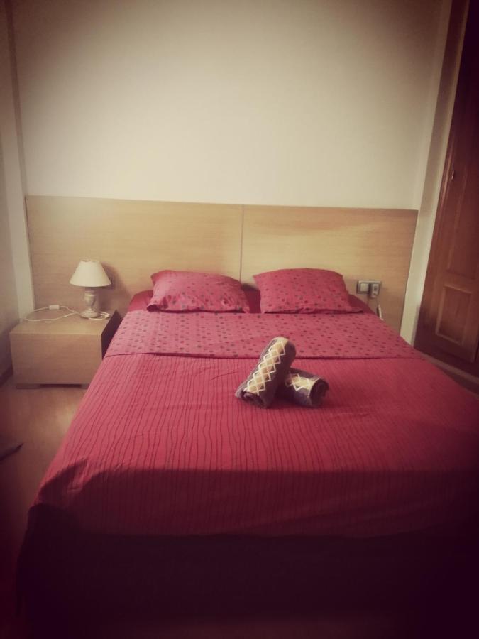 Apart Figueres Apartment ฟิกวยเรส ภายนอก รูปภาพ